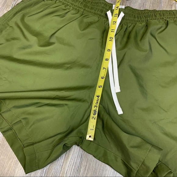 Nike Woven Flow Standard Fit Mid Thigh Length Green Athletic Shorts Size XXL - Picture 3 of 7